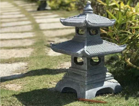 PALACE LANTERNS